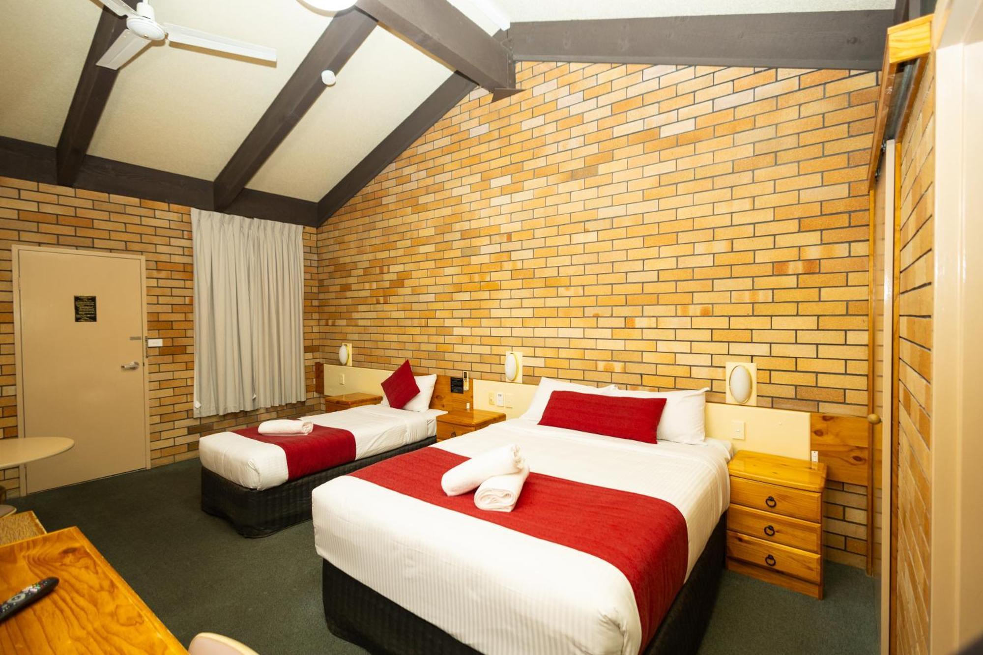 All Travellers Motor Inn Coonabarabran Buitenkant foto
