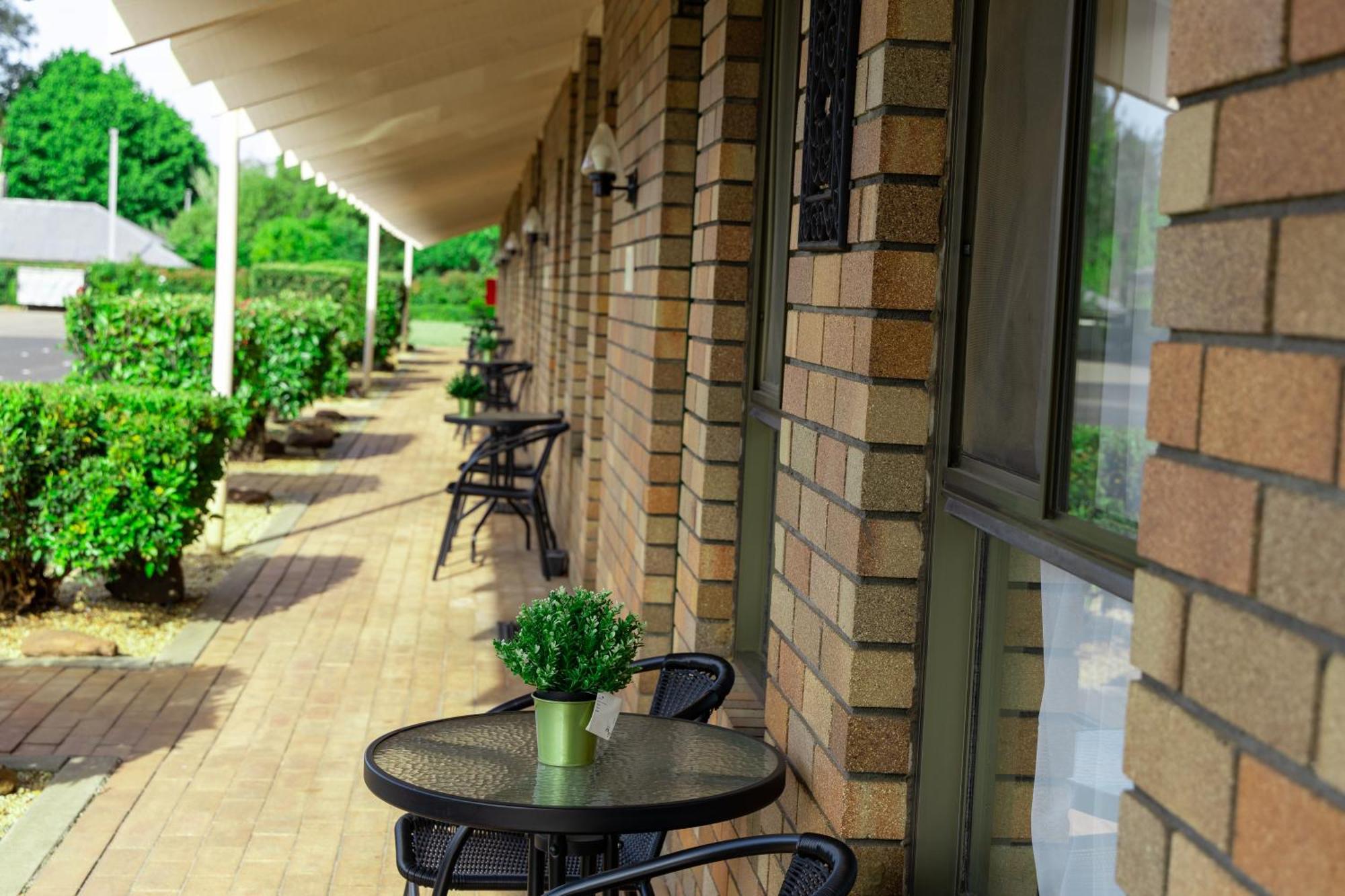 All Travellers Motor Inn Coonabarabran Buitenkant foto